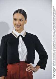 Paris Fashion Week - Promis besuchen Dior Modenschau 205450 De Rosa Starface 2016-03-04 Paris France Fashion week ready to wear AW 2016. Defile de mode pret a porter automne hiver 2016.Christian Dior. People.  Copyright: xDexRosax STAR_205450_014