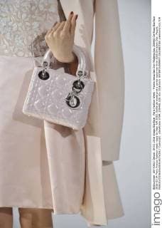 Paris Fashion Week - Promis besuchen Dior Modenschau 205450 De Rosa Starface 2016-03-04 Paris France Fashion week ready to wear AW 2016. Defile de mode pret a porter automne hiver 2016.Christian Dior. People.  Copyright: xDexRosax STAR_205450_028