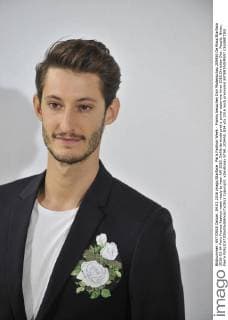 Paris Fashion Week - Promis besuchen Dior Modenschau 205450 De Rosa Starface 2016-03-04 Paris France Fashion week ready to wear AW 2016. Defile de mode pret a porter automne hiver 2016.Christian Dior. People. Niney, Pierre  Copyright: xDexRosax STAR_205450_034