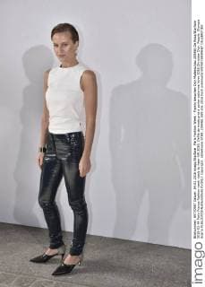 Paris Fashion Week - Promis besuchen Dior Modenschau 205450 De Rosa Starface 2016-03-04 Paris France Fashion week ready to wear AW 2016. Defile de mode pret a porter automne hiver 2016.Christian Dior. People. Olympia Scarry  Copyright: xDexRosax STAR_205450_089