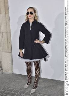 Paris Fashion Week - Promis besuchen Dior Modenschau 205450 De Rosa Starface 2016-03-04 Paris France Fashion week ready to wear AW 2016. Defile de mode pret a porter automne hiver 2016.Christian Dior. People. von Thurn und Taxis, Elisabeth  Copyright: xDexRosax STAR_205450_099