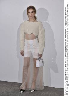 Paris Fashion Week - Promis besuchen Dior Modenschau 205450 De Rosa Starface 2016-03-04 Paris France Fashion week ready to wear AW 2016. Defile de mode pret a porter automne hiver 2016.Christian Dior. People. Ferragni, Chiara  Copyright: xDexRosax STAR_205450_117