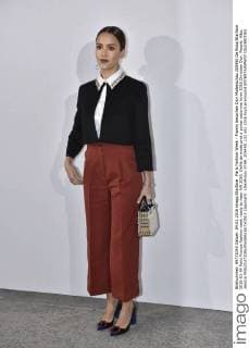 Paris Fashion Week - Promis besuchen Dior Modenschau 205450 De Rosa Starface 2016-03-04 Paris France Fashion week ready to wear AW 2016. Defile de mode pret a porter automne hiver 2016.Christian Dior. People. Alba, Jessica  Copyright: xDexRosax STAR_205450_132