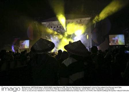Empire Musikfestival in Guatemala A crowd of fans attend the Mexican band Cafe Tacuba concert in the first day of Empire Music Festival, in Guatemala City, Guatemala, late 04 March 2016. The festival, running 04-05 March, is one of most important in Central America. EFE Esteban Bilba Empire Music Festival !ACHTUNG: NUR REDAKTIONELLE NUTZUNG!  20160305-635927666953144064