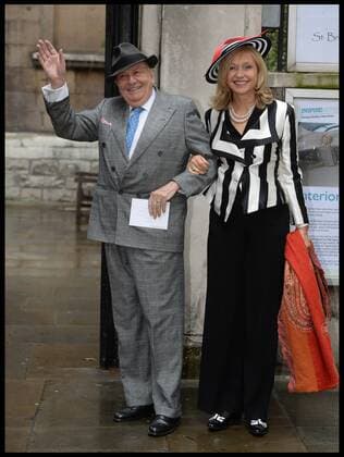 . 05 03 2016. London, United Kingdom. Rupert Murdoch and Jerry Hall s Wedding. Rupert Murdoch and Jerry Hall s private ceremony of celebration at St Bride s Church, Fleet Street, London. Barry Humphries and Lizzie Spender.  xAndrewxParsonsx xi-Imagesx IIM-12114-0118