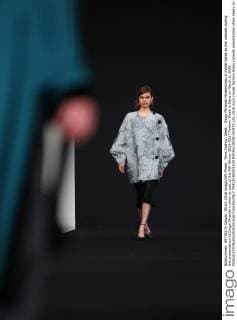 Paris Fashion Week - Diogo Miranda Modenschau A model takes to the catwalk during the presentation of Diogo Miranda s show as part of the Fall-Winter 2016-2017 Fashion Week in Paris on March 5, 2016.  PAR20160305109 MAYAxVIDON-WHITE