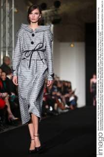 Paris Fashion Week - Diogo Miranda Modenschau A model takes to the catwalk during the presentation of Diogo Miranda s show as part of the Fall-Winter 2016-2017 Fashion Week in Paris on March 5, 2016.  PAR20160305111 MAYAxVIDON-WHITE