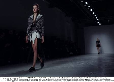 Paris Fashion Week - Raul Mishra Modenschau Raul Mishra, Paris fashion week , Ready to wear Fall Winter 2016 Paris , 644 Cordon Cordon Press  alfonsoxjimenezxvalero Raul Mishra show, Ready to wear Fall Winter 2016 Paris