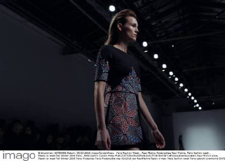 Paris Fashion Week - Raul Mishra Modenschau Raul Mishra, Paris fashion week , Ready to wear Fall Winter 2016 Paris , 644 Cordon Cordon Press  alfonsoxjimenezxvalero Raul Mishra show, Ready to wear Fall Winter 2016 Paris