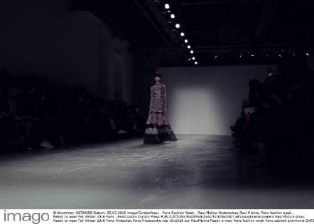 Paris Fashion Week - Raul Mishra Modenschau Raul Mishra, Paris fashion week , Ready to wear Fall Winter 2016 Paris , 644 Cordon Cordon Press  alfonsoxjimenezxvalero Raul Mishra show, Ready to wear Fall Winter 2016 Paris