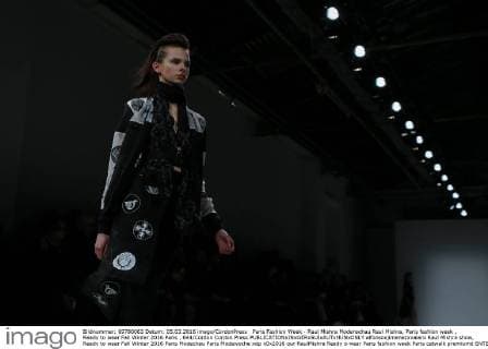 Paris Fashion Week - Raul Mishra Modenschau Raul Mishra, Paris fashion week , Ready to wear Fall Winter 2016 Paris , 644 Cordon Cordon Press  alfonsoxjimenezxvalero Raul Mishra show, Ready to wear Fall Winter 2016 Paris