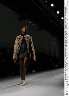 Paris Fashion Week - Raul Mishra Modenschau Raul Mishra, Paris fashion week , Ready to wear Fall Winter 2016 Paris , 644 Cordon Cordon Press  alfonsoxjimenezxvalero Raul Mishra show, Ready to wear Fall Winter 2016 Paris