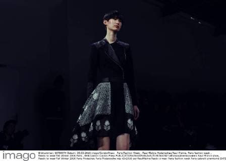 Paris Fashion Week - Raul Mishra Modenschau Raul Mishra, Paris fashion week , Ready to wear Fall Winter 2016 Paris , 644 Cordon Cordon Press  alfonsoxjimenezxvalero Raul Mishra show, Ready to wear Fall Winter 2016 Paris