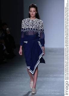 Paris Fashion Week - Raul Mishra Modenschau Raul Mishra, Paris fashion week , Ready to wear Fall Winter 2016 Paris , 644 Cordon Cordon Press  alfonsoxjimenezxvalero Raul Mishra show, Ready to wear Fall Winter 2016 Paris