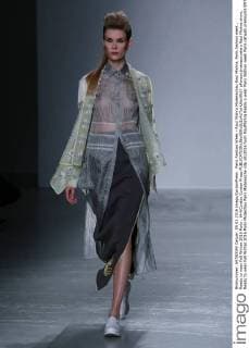 Paris Fashion Week - Raul Mishra Modenschau Raul Mishra, Paris fashion week , Ready to wear Fall Winter 2016 Paris , 644 Cordon Cordon Press  alfonsoxjimenezxvalero Raul Mishra show, Ready to wear Fall Winter 2016 Paris