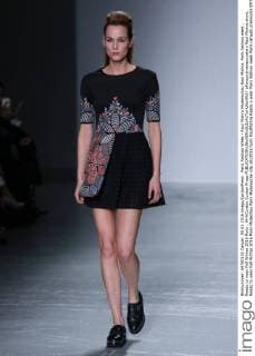 Paris Fashion Week - Raul Mishra Modenschau Raul Mishra, Paris fashion week , Ready to wear Fall Winter 2016 Paris , 644 Cordon Cordon Press  alfonsoxjimenezxvalero Raul Mishra show, Ready to wear Fall Winter 2016 Paris