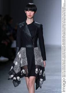 Paris Fashion Week - Raul Mishra Modenschau Raul Mishra, Paris fashion week , Ready to wear Fall Winter 2016 Paris , 644 Cordon Cordon Press  alfonsoxjimenezxvalero Raul Mishra show, Ready to wear Fall Winter 2016 Paris
