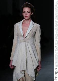 Paris Fashion Week - Raul Mishra Modenschau Raul Mishra, Paris fashion week , Ready to wear Fall Winter 2016 Paris , 644 Cordon Cordon Press  alfonsoxjimenezxvalero Raul Mishra show, Ready to wear Fall Winter 2016 Paris