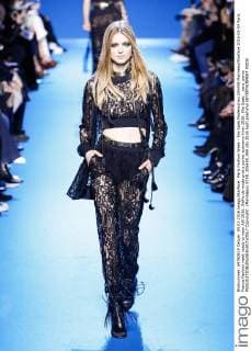Paris Fashion Week - Elie Saab Modenschau 205459 Marineau Starface 2016-03-04 Paris France Fashion week ready to wear AW 2016. Defile de mode pret a porter automne hiver 2016. Elie Saab. _sans_perso  Copyright: xMarineaux STAR_205459_040