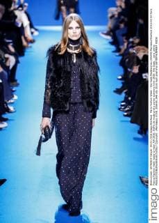 Paris Fashion Week - Elie Saab Modenschau 205459 Marineau Starface 2016-03-04 Paris France Fashion week ready to wear AW 2016. Defile de mode pret a porter automne hiver 2016. Elie Saab. _sans_perso  Copyright: xMarineaux STAR_205459_048