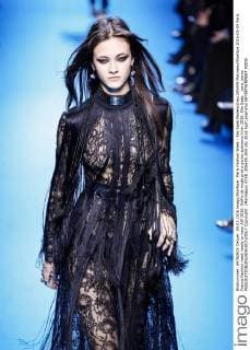 Paris Fashion Week - Elie Saab Modenschau 205459 Marineau Starface 2016-03-04 Paris France Fashion week ready to wear AW 2016. Defile de mode pret a porter automne hiver 2016. Elie Saab. _sans_perso  Copyright: xMarineaux STAR_205459_054