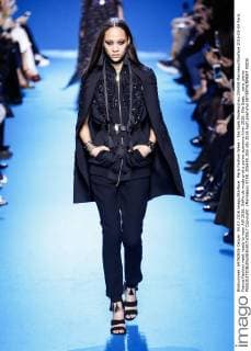 Paris Fashion Week - Elie Saab Modenschau 205459 Marineau Starface 2016-03-04 Paris France Fashion week ready to wear AW 2016. Defile de mode pret a porter automne hiver 2016. Elie Saab. _sans_perso  Copyright: xMarineaux STAR_205459_055