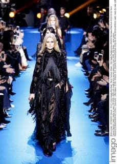 Paris Fashion Week - Elie Saab Modenschau 205459 Marineau Starface 2016-03-04 Paris France Fashion week ready to wear AW 2016. Defile de mode pret a porter automne hiver 2016. Elie Saab. _sans_perso  Copyright: xMarineaux STAR_205459_072
