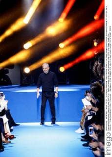 Paris Fashion Week - Elie Saab Modenschau 205459 Marineau Starface 2016-03-04 Paris France Fashion week ready to wear AW 2016. Defile de mode pret a porter automne hiver 2016. Elie Saab. Saab, Elie  Copyright: xMarineaux STAR_205459_074