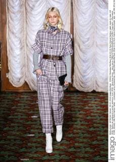 205462 Marineau Starface 2016-03-05 Paris France Fashion week ready to wear AW 2016. Defile de mode pret a porter automne hiver 2016. Véronique Leroy. _sans_perso  Copyright: xMarineaux STAR_205462_006