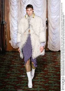 Paris Fashion Week - Veronique Leroy Modenschau 205462 Marineau Starface 2016-03-05 Paris France Fashion week ready to wear AW 2016. Defile de mode pret a porter automne hiver 2016. Véronique Leroy. _sans_perso  Copyright: xMarineaux STAR_205462_007