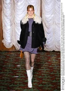 Paris Fashion Week - Veronique Leroy Modenschau 205462 Marineau Starface 2016-03-05 Paris France Fashion week ready to wear AW 2016. Defile de mode pret a porter automne hiver 2016. Véronique Leroy. _sans_perso  Copyright: xMarineaux STAR_205462_008