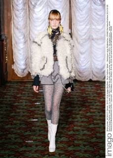 Paris Fashion Week - Veronique Leroy Modenschau 205462 Marineau Starface 2016-03-05 Paris France Fashion week ready to wear AW 2016. Defile de mode pret a porter automne hiver 2016. Véronique Leroy. _sans_perso  Copyright: xMarineaux STAR_205462_014