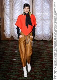 Paris Fashion Week - Veronique Leroy Modenschau 205462 Marineau Starface 2016-03-05 Paris France Fashion week ready to wear AW 2016. Defile de mode pret a porter automne hiver 2016. Véronique Leroy. _sans_perso  Copyright: xMarineaux STAR_205462_021