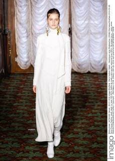 Paris Fashion Week - Veronique Leroy Modenschau 205462 Marineau Starface 2016-03-05 Paris France Fashion week ready to wear AW 2016. Defile de mode pret a porter automne hiver 2016. Véronique Leroy. _sans_perso  Copyright: xMarineaux STAR_205462_029