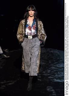 Paris Fashion Week - Emanuel Ungaro Modenschau 205464 Marineau Starface 2016-03-05 Paris France Fashion week ready to wear AW 2016. Defile de mode pret a porter automne hiver 2016. Ungaro. _sans_perso  Copyright: xMarineaux STAR_205464_008