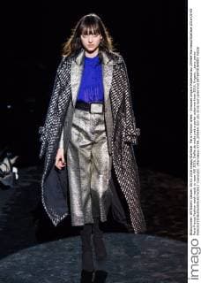 Paris Fashion Week - Emanuel Ungaro Modenschau 205464 Marineau Starface 2016-03-05 Paris France Fashion week ready to wear AW 2016. Defile de mode pret a porter automne hiver 2016. Ungaro. _sans_perso  Copyright: xMarineaux STAR_205464_022