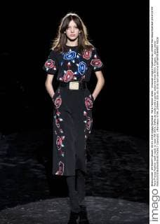 Paris Fashion Week - Emanuel Ungaro Modenschau 205464 Marineau Starface 2016-03-05 Paris France Fashion week ready to wear AW 2016. Defile de mode pret a porter automne hiver 2016. Ungaro. _sans_perso  Copyright: xMarineaux STAR_205464_028