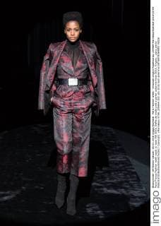 Paris Fashion Week - Emanuel Ungaro Modenschau 205464 Marineau Starface 2016-03-05 Paris France Fashion week ready to wear AW 2016. Defile de mode pret a porter automne hiver 2016. Ungaro. _sans_perso  Copyright: xMarineaux STAR_205464_032
