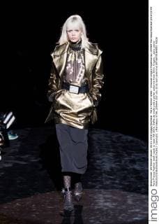 Paris Fashion Week - Emanuel Ungaro Modenschau 205464 Marineau Starface 2016-03-05 Paris France Fashion week ready to wear AW 2016. Defile de mode pret a porter automne hiver 2016. Ungaro. _sans_perso  Copyright: xMarineaux STAR_205464_037