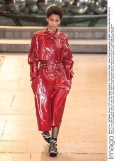 Paris Fashion Week - Isabel Marant Modenschau 205465 Marineau Starface 2016-03-04 Paris France Fashion week ready to wear AW 2016. Defile de mode pret a porter automne hiver 2016. Isabel Marant. _sans_perso  Copyright: xMarineaux STAR_205465_004