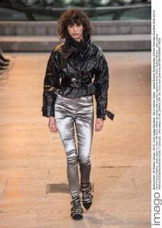 Paris Fashion Week - Isabel Marant Modenschau 205465 Marineau Starface 2016-03-04 Paris France Fashion week ready to wear AW 2016. Defile de mode pret a porter automne hiver 2016. Isabel Marant. _sans_perso  Copyright: xMarineaux STAR_205465_047