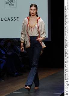 Model bei DAPHNE DUCASSE-Show auf der Cracow Fashion Week 2016 im Centrum Kongresowym ICE - Krakau snapshot-photography B.Shamlo