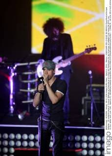 March 6, 2016 - Mexico - E06031609.JPG.CIUDAD DE MEXICO MusicMusica-Enrique Iglesias.- El cantante espanol Enrique Iglesias se presenta en el infield del Hipodromo de las Americas, el sabado 5 de marzo de 2016, con su tour œSex and Love. Foto: Agencia EL UNIVERSALValente RosasJMA Mexico  - ZUMAu78_
