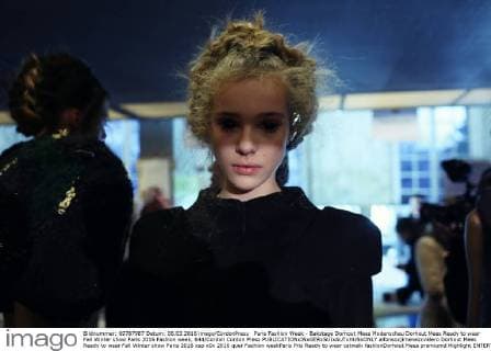 Paris Fashion Week - Bakstage Dorhout Mees Modenschau Dorhout Mees Ready to wear Fall Winter show Paris 2016 Fashion week, 644 Cordon Cordon Press  alfonsoxjimenezxvalero Dorhout Mees Ready to wear Fall Winter show Paris 2016