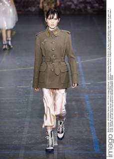 205495 Marineau Starface 2016-03-06 Paris France Fashion week ready to wear AW 2016. Defile de mode pret a porter automne hiver 2016. John Galliano. Editorial use only  Copyright: xMarineaux STAR_205495_015
