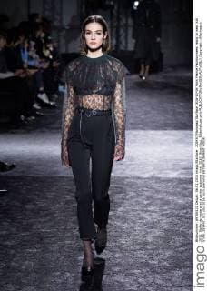 205497 Marineau Starface 2016-03-06 Paris France Fashion week ready to wear AW 2016. Defile de mode pret a porter automne hiver 2016. Nina Ricci. Editorial use only  Copyright: xMarineaux STAR_205497_021