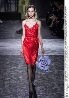 205497 Marineau Starface 2016-03-06 Paris France Fashion week ready to wear AW 2016. Defile de mode pret a porter automne hiver 2016. Nina Ricci. Editorial use only  Copyright: xMarineaux STAR_205497_026