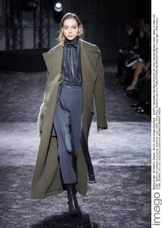205497 Marineau Starface 2016-03-06 Paris France Fashion week ready to wear AW 2016. Defile de mode pret a porter automne hiver 2016. Nina Ricci. Editorial use only  Copyright: xMarineaux STAR_205497_031