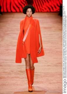 205509 Marineau Starface 2016-03-06 Paris France Fashion week ready to wear AW 2016. Defile de mode pret a porter automne hiver 2016. Akris. Akris , autumn-winter 2016 Paris, France Editorial use only _sans_perso  Copyright: xMarineaux STAR_205509_001