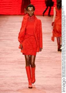 205509 Marineau Starface 2016-03-06 Paris France Fashion week ready to wear AW 2016. Defile de mode pret a porter automne hiver 2016. Akris. Akris , autumn-winter 2016 Paris, France Editorial use only _sans_perso  Copyright: xMarineaux STAR_205509_009